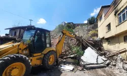 Altındağ’da metruk yapılarla mücadele devam ediyor!