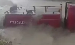 Ayaş'ta sel felaketi: İtfaiye aracı sel sularına kapıldı