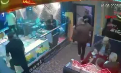 Eğlence mekanı sahnesinde intihar!