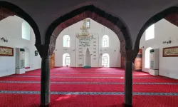 Beypazarı’nda aileler camide bir araya geliyor