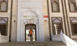Yenimahalle'de camiler bayrama hazır