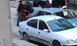 Altındağ'da bıçaklı yol verme kavgası!