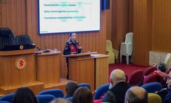 Etimesgut’ta Jandarma’dan "Siber Suç" Eğitimi