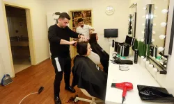 Yenimahalle’de 65 yaş üstüne bayram tıraşı desteği sağlandı