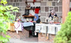 Hamamönü El Ürünleri Satış Pazarı’nda Anneler Günü fuarı açıldı
