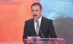 AHİD'den Ankara'ya hizmet verenlere plaket