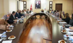 Etimesgut Belediye Başkan Vekili muhtarlarla buluştu