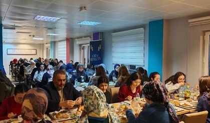 Kızılcahamam Belediye Başkanı Acar, Gençlerle İftarda Buluştu