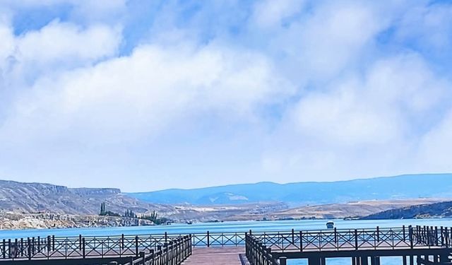 Nallıhan'daki Çayırhan Gölü ziyaretçileri ağırlıyor