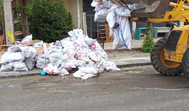 Pursaklar Belediyesi temizlik mesaisine devam ediyor