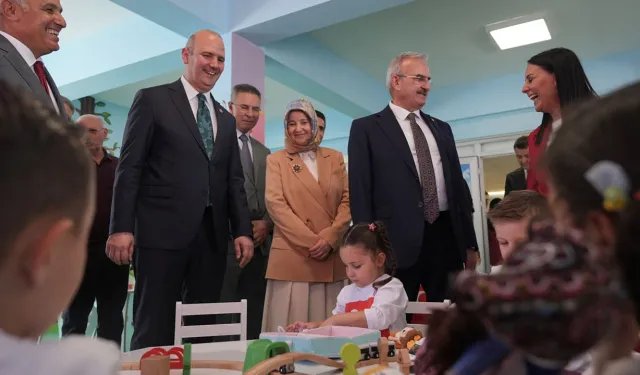 Sincan'da Filistinli çocuklar unutulmadı