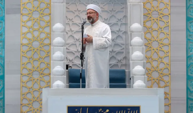 Diyanet İşleri Başkanı Erbaş'tan dijital tehdit uyarısı!