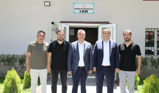 Çubuk'ta öğretmenevi hizmete girdi