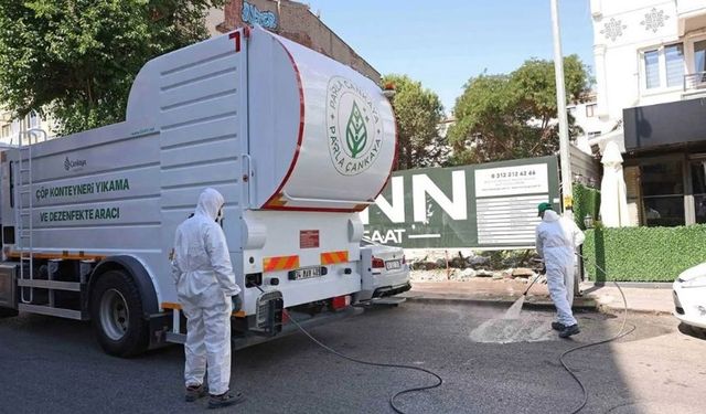 Çankaya’da Temizlik Ekipleri Bahçeli Bölgesinde