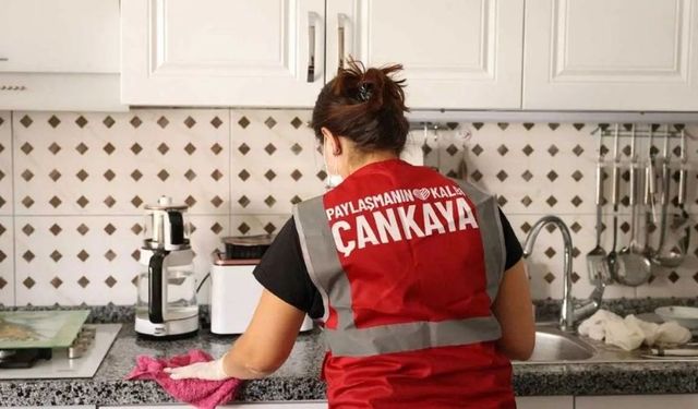 Çankaya’da Yaşlı ve Engellilere Evde Temizlik Hizmeti Sürüyor
