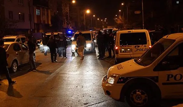 Ankara Sincan'da çökme korkusu! Bina tahliye edildi