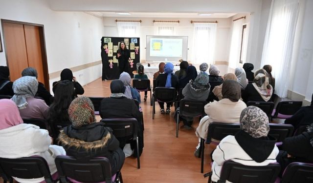 Altındağ’da Bilinçli Ebeveynler Yetişiyor