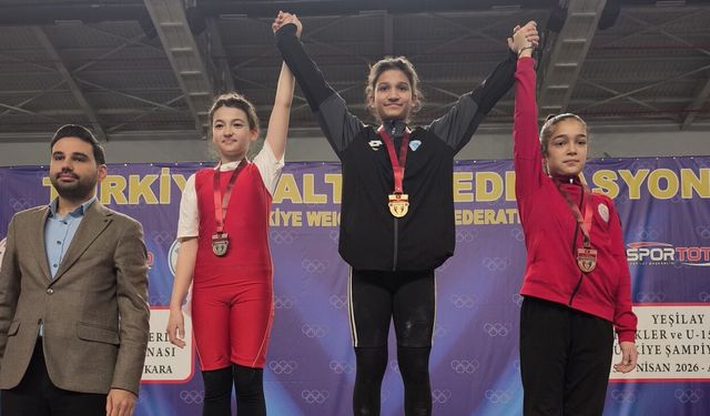 Pursaklar’dan Halterde Altın Başarı