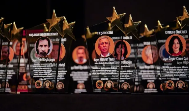 Ankara'nın Yaşayan Değerleri Etimesgut’ta ödüllendirildi!