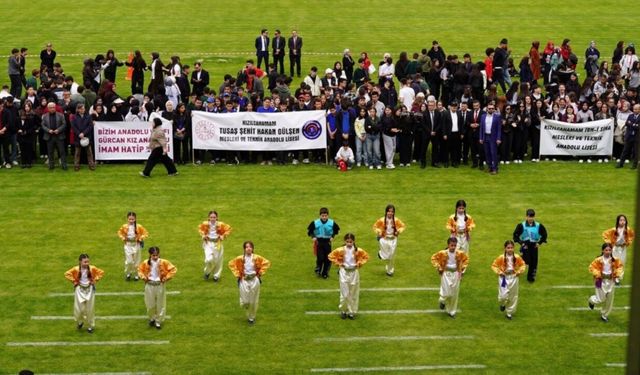 Kızılcahamam’da Gençler 19 Mayıs Gösterileriyle İzleyenleri Büyüledi