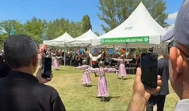 Kızılcahamam'da Tepreş Bahar Şenliği yapıldı