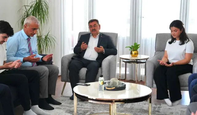 Gölbaşı'nda 15 Temmuz şehit ve gazi ailelerine anlamlı ziyaret