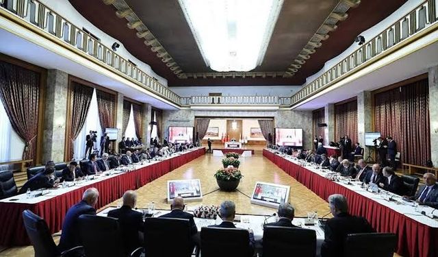 Akademisyenler "Batı sonrası dünyayı" Ankara'da konuşacak
