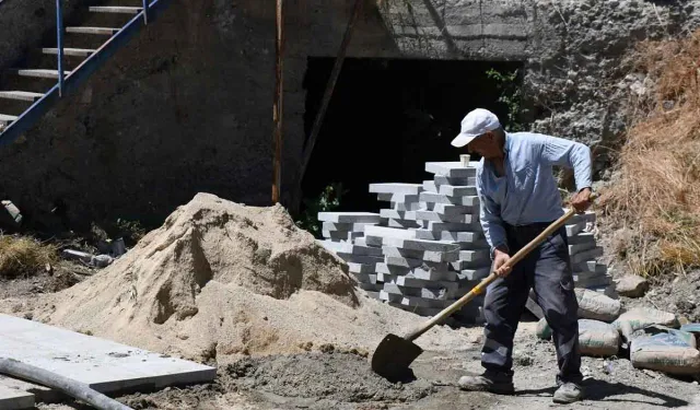 Kalecik'te imece usulü yenileme çalışması yapılıyor