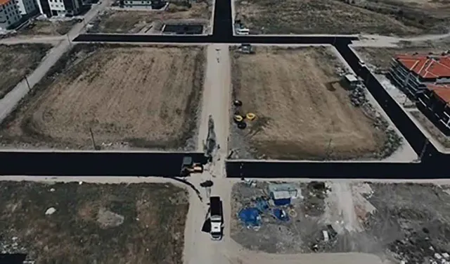 Sincan'da asfalt mesaisi aralıksız devam ediyor