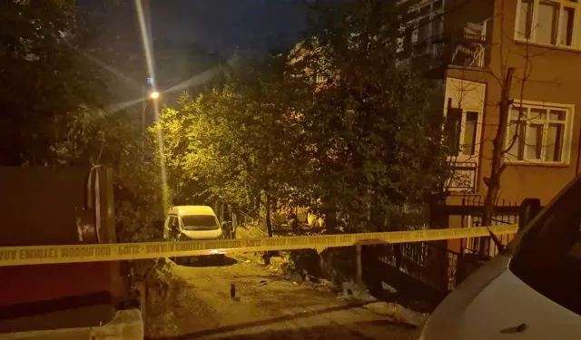 Yenimahalle’de bir dairede 3 erkek ölü bulundu