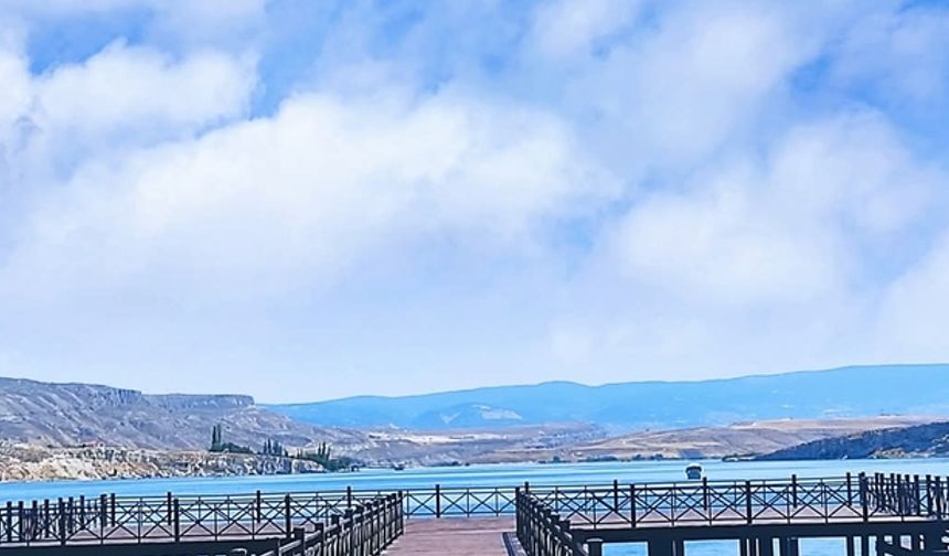 Nallıhan'daki Çayırhan Gölü ziyaretçileri ağırlıyor