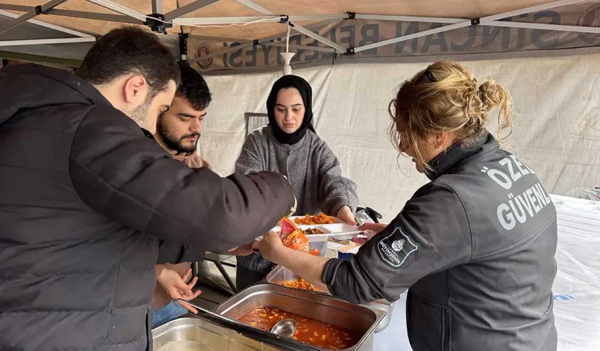 Sincan Belediyesinden İstanbullu depremzedelere gıda yardımı