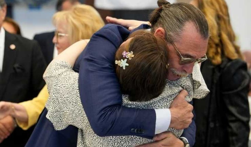 Erdal Beşikcioğlu şehit aileleri ve gazilerle buluştu