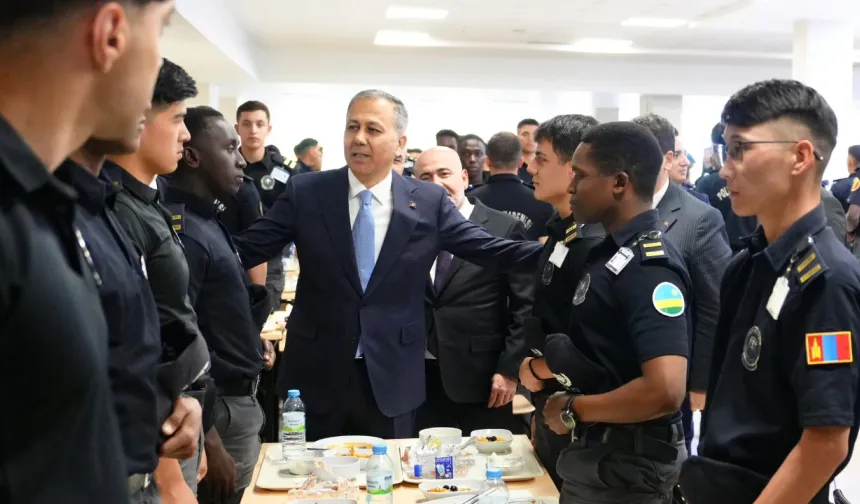 Bakan Yerlikaya'dan Polis Akademisine ziyaret