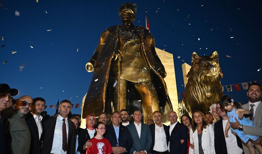 Keçiören’de 30 Ağustos Zafer Anıtı Hizmete Girdi