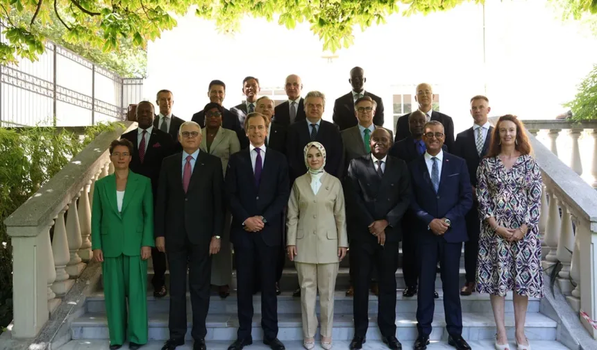 Bakan Göktaş, Frankofon büyükelçiler ile bir araya geldi