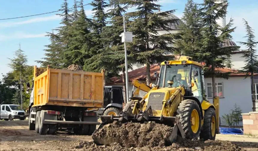 Kahramankazan'da yol ve çevre düzenleme mesaisi!