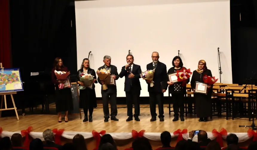 Ankara’nın kaymakamları öğretmenleri yalnız bırakmadı!