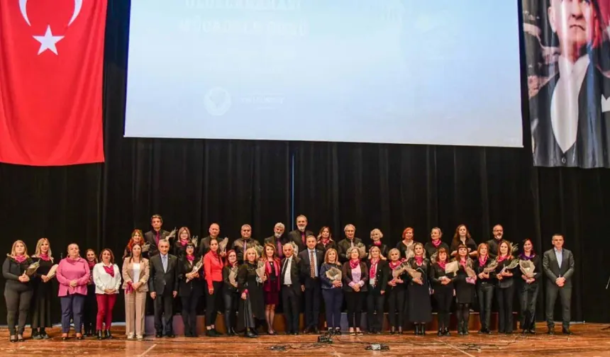 Mamak'ta kadına yönelik şiddete karşı anlamlı dayanışma...