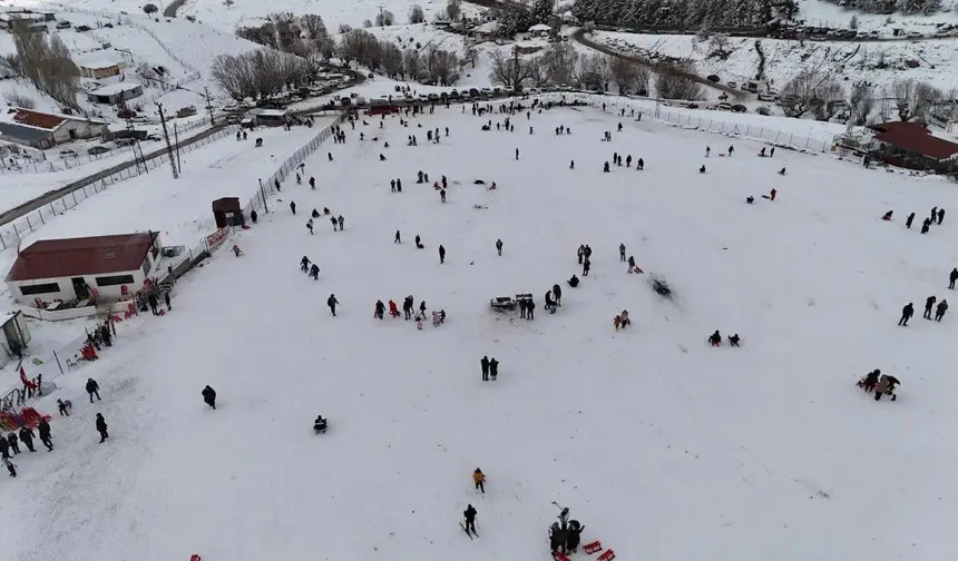 Elmadağ Kayak Merkezi sömestirde ailelerin gözdesi oldu
