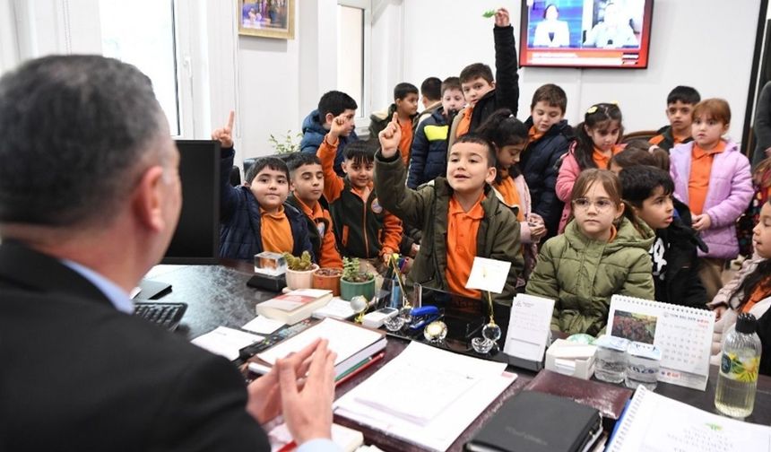 Mamak’ta Öğrenciler Yerel Yönetimleri Tanıdı