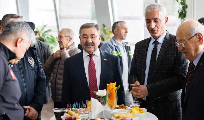 Gölbaşı Belediyesi 61. kuruluş yılını törenle kutladı