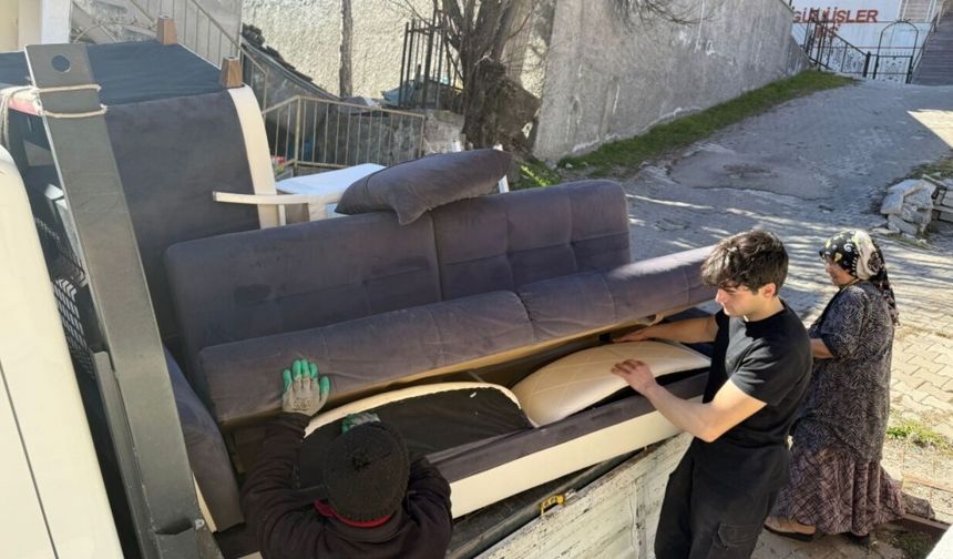 Kızılcahamam’da Ev Eşyaları Çöpe Değil İhtiyaç Sahibine Gidiyor