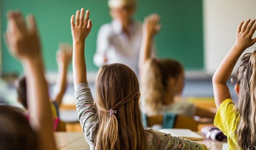 Milyonlarca Öğrenci için Ders Zili Çaldı