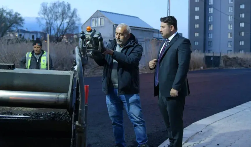 Kahramankazan'da okul çevreleri asfaltlanıyor