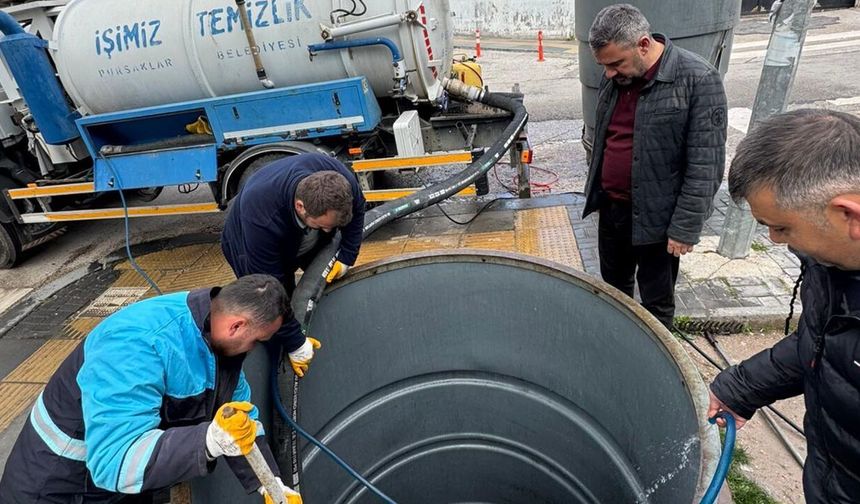 Pursaklar’da Konteynerlere Yerinde Hijyen