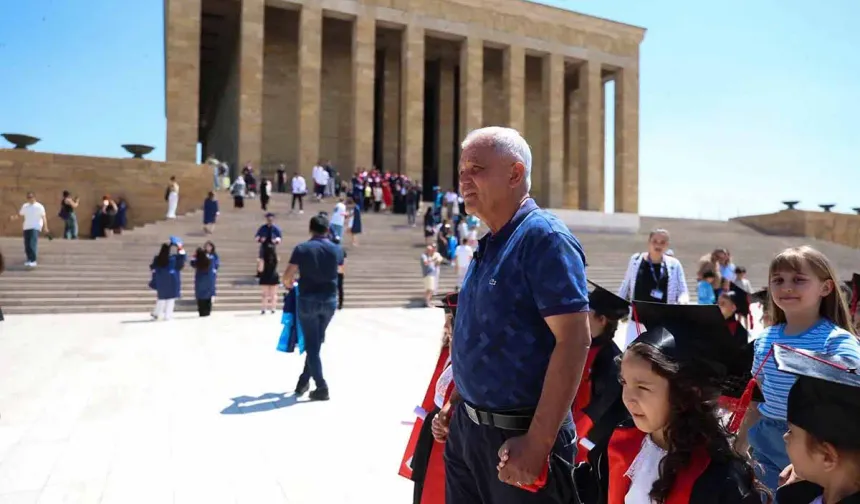 Tatille birlikte Anıtkabir'e koştular