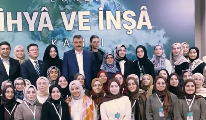 İçişleri Bakanı Çiftçi, hafız gençlerle bir araya geldi