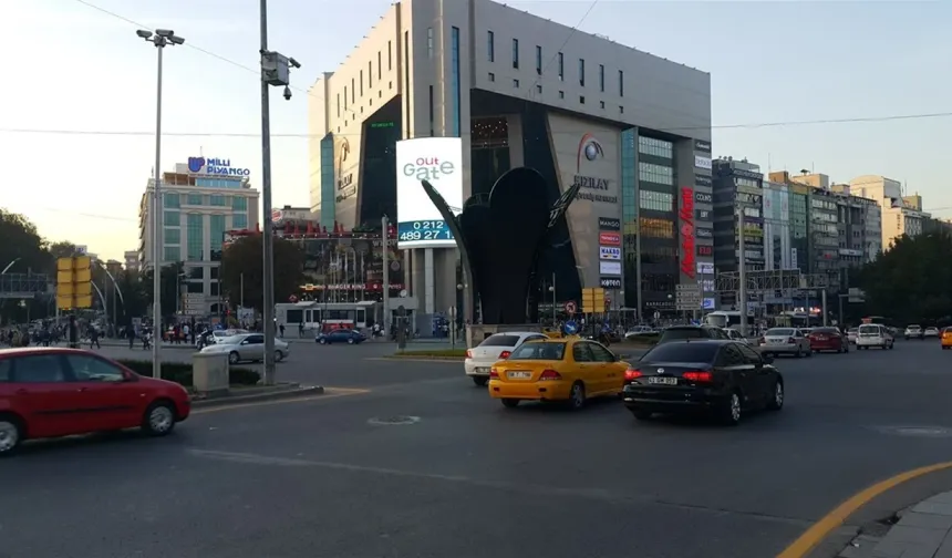 Ankaralıların Buluşma Noktası Kızılay AVM Yenileniyor