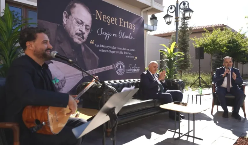 Neşet Ertaş Kızılcahamam'da türkülerle anıldı